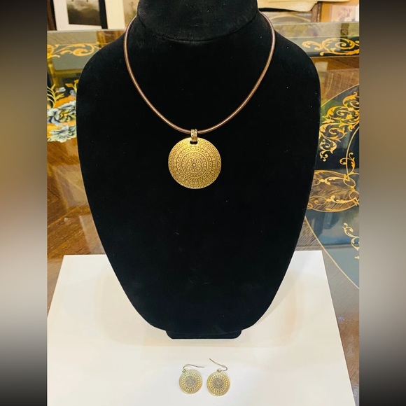 Alfani Dangling Fringe Goldtone and Cubic Zirconia Necklace - Picture 1 of 3